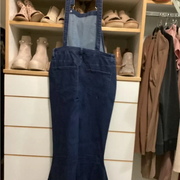 Hippie denim bell bottom Jean overalls. New, never worn. Tall, cut or hem to fit - Picture 7 of 10